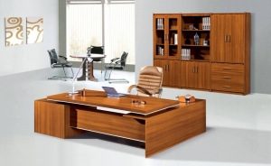 實(shí)木大班臺(tái)選購要注意的事項(xiàng)會(huì)有哪些？